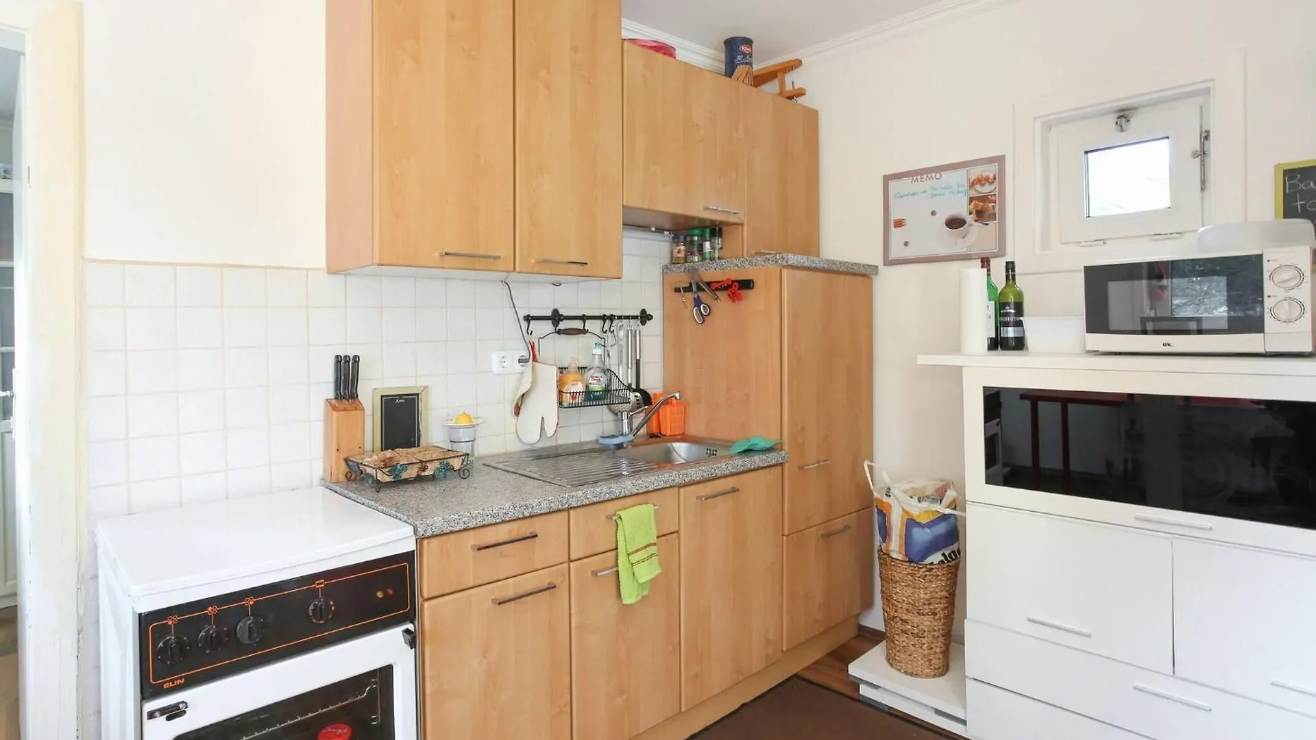 Room In House - Charming Vienna Retreat With Garden Metro Access 0*,