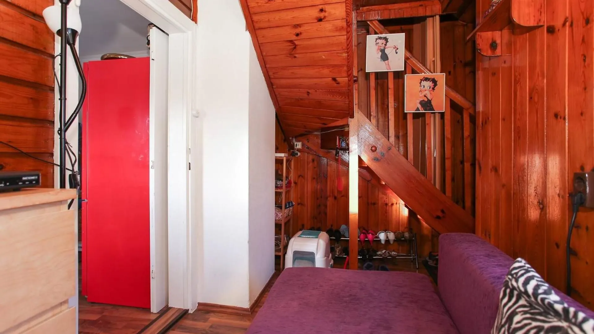 Room In House - Charming Vienna Retreat With Garden Metro Access