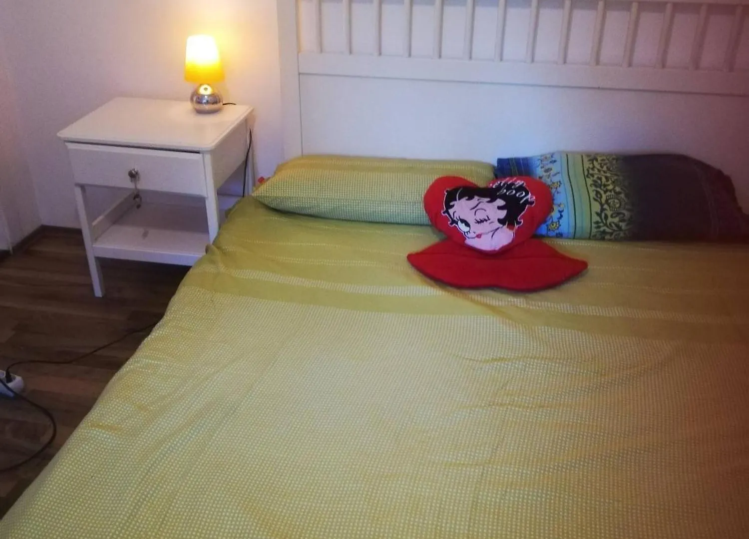 Room In House - Charming Vienna Retreat With Garden Metro Access Autriche